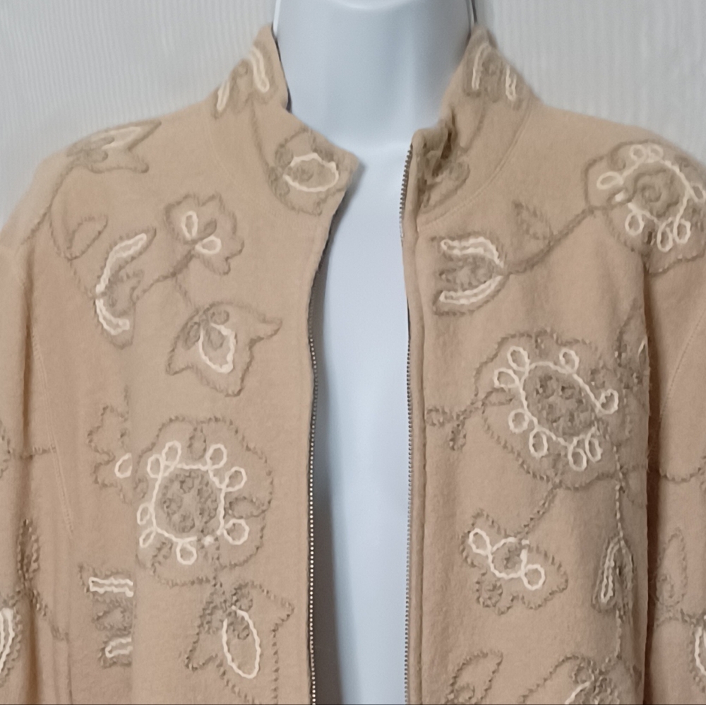 JONES NEW YORK Cream Floral Merino Wool Zipper Front Swearter. L - Picture 6 of 13